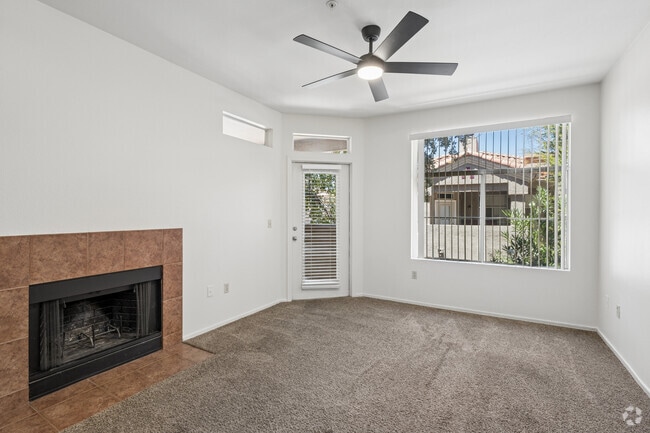 2BR, 2BA - 1,118SF - Living Room