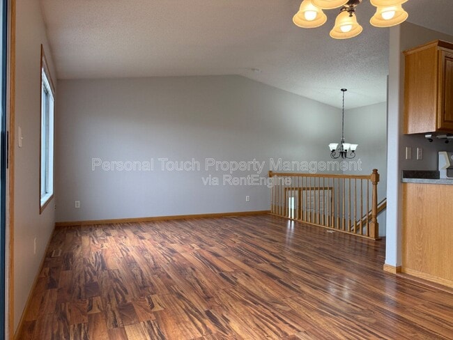 Photo - 1143 39th Ave S