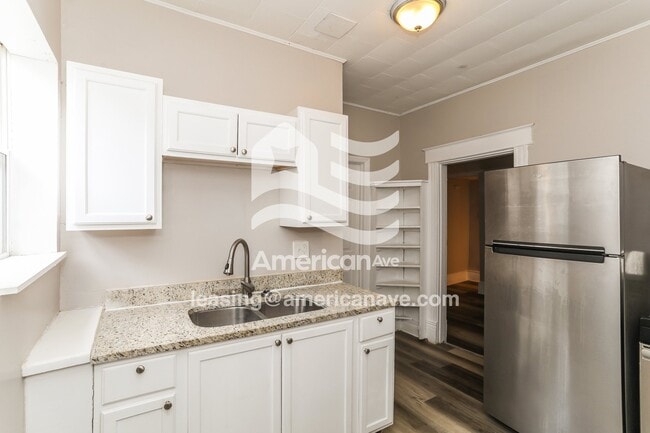 Photo - 2558 Ring Pl