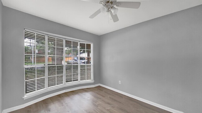 Photo - 1103 Glade St