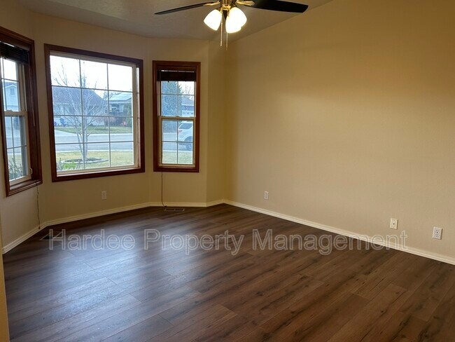 Photo - 2254 N Zircon Ave