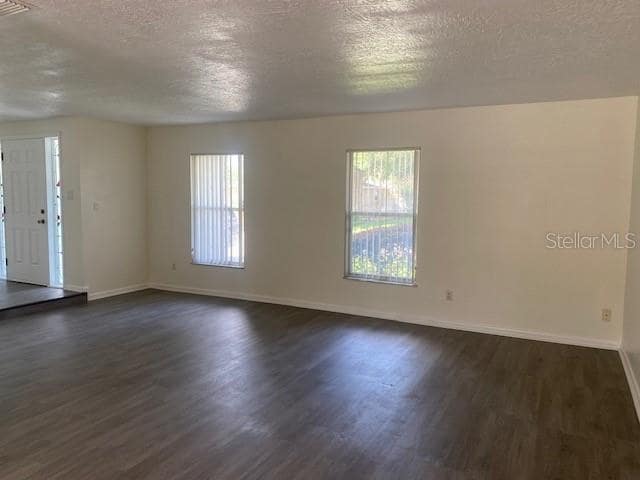 Photo - 2114 Winnebago Trail