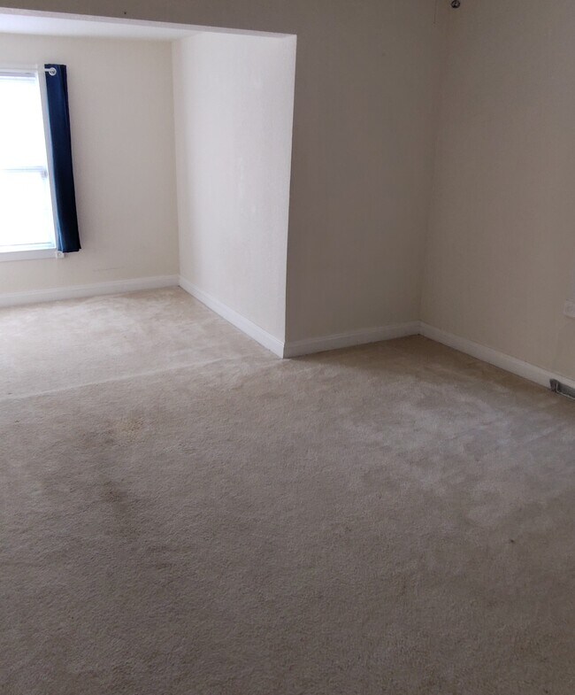 Photo - 1121 Elk Ave