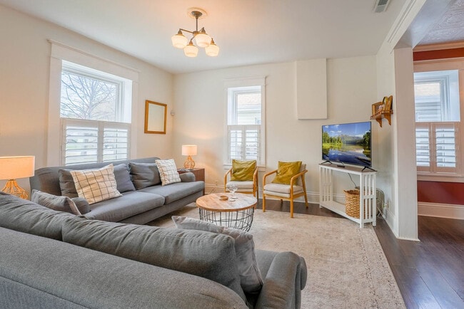 Photo - 1420 N 3rd St Unidad ID1241321P