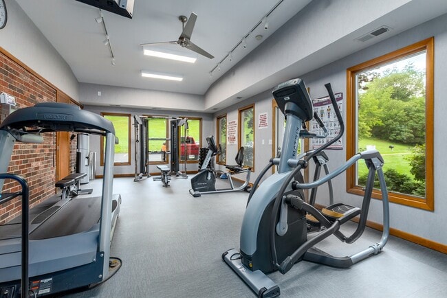 24/7 Fitness Center