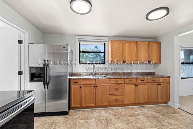 Photo - 1327 E Walton Ave
