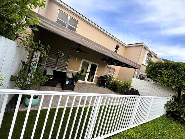 Photo - 5460 SW 70th Pl N