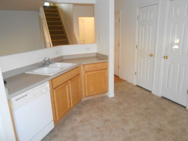 Photo - Beautiful 3 Bedroom/2.5 Bath Townhome with Attached 2 Car Garage in Northwest Loveland, CO