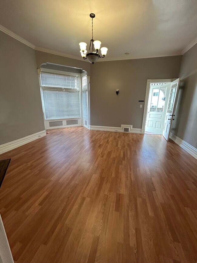 Photo - The Ruckers Mansion