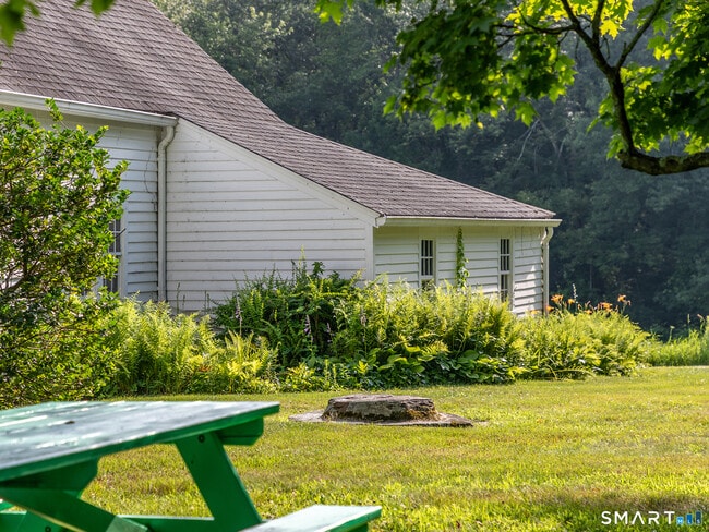 Photo - 103 Litchfield Rd