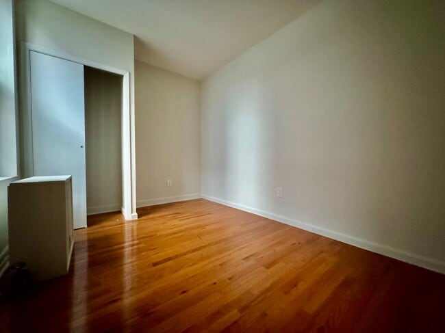 Photo - 2476 Arthur Ave Unidad 1