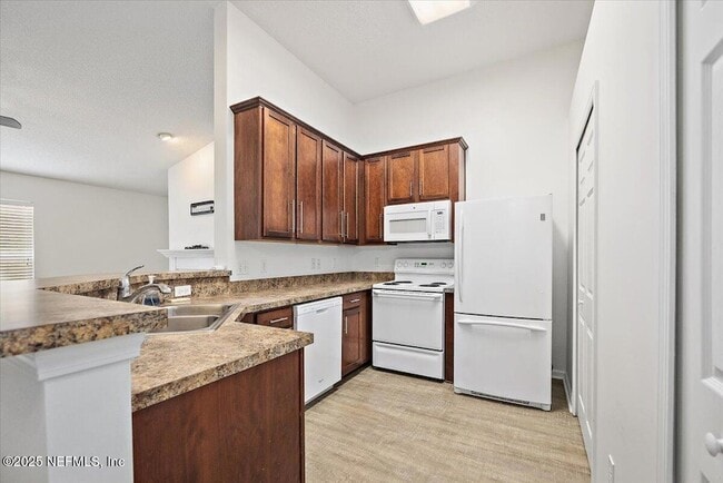 Photo - 57 Jardin De Mer Pl