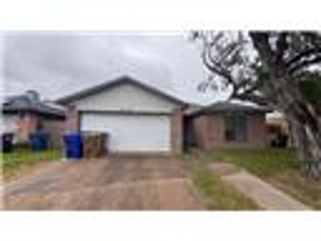 Building Photo - 3bd/2bth House