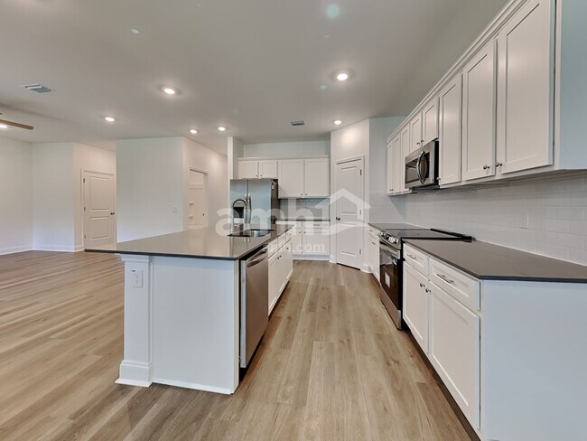 Photo - 175 Anthurium Dr