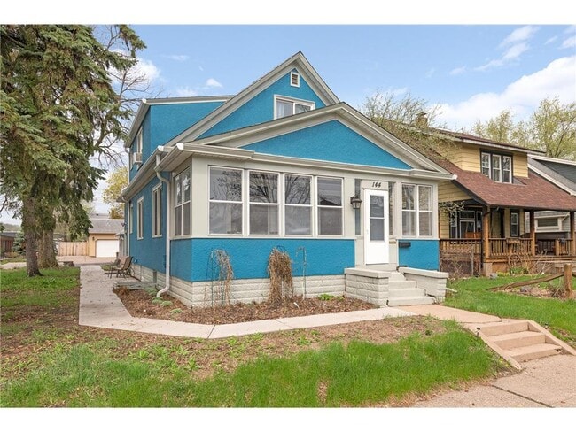 Photo - 144 8th Ave S Unidad Main Floor