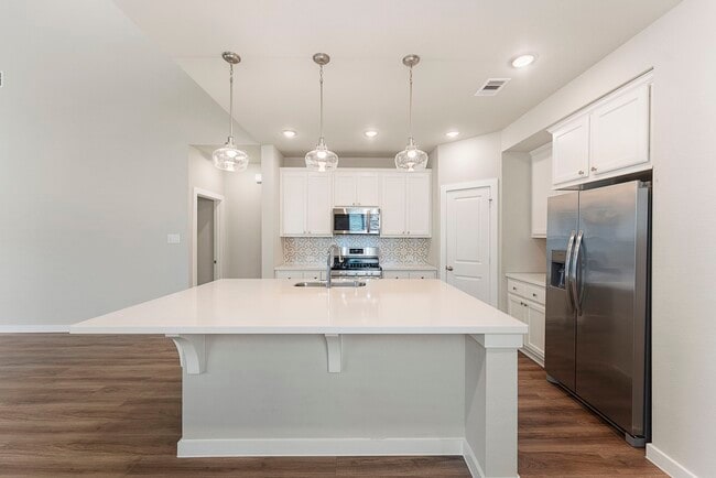 Building Photo - 421 Soapberry Tree Ct