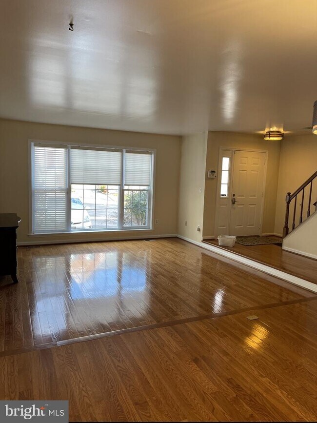 Photo - 8215 Southwater Ct