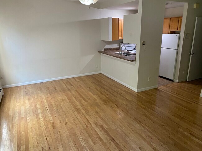 Photo - The Wolf Londoner Building