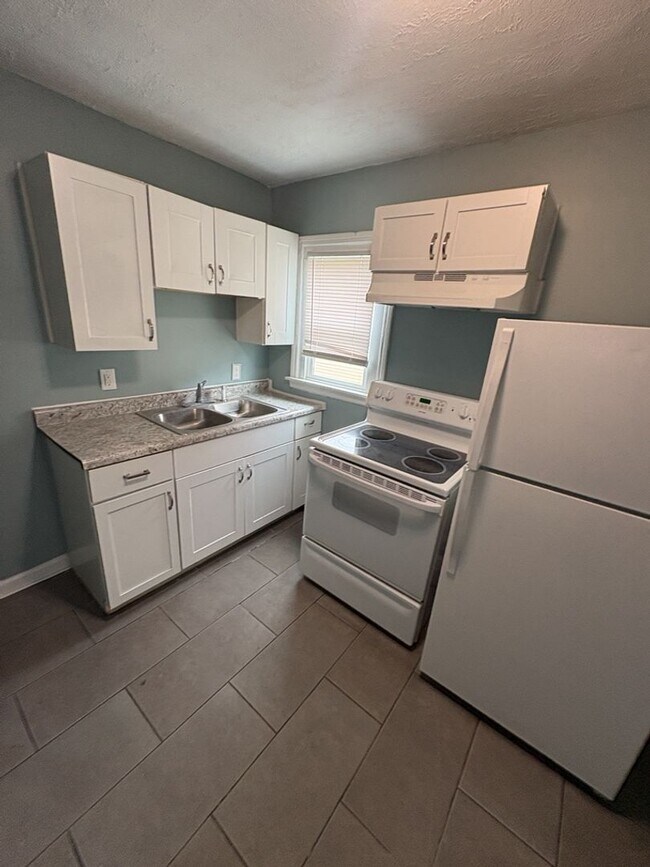 Photo - 1031 N Centennial St Unidad 1033