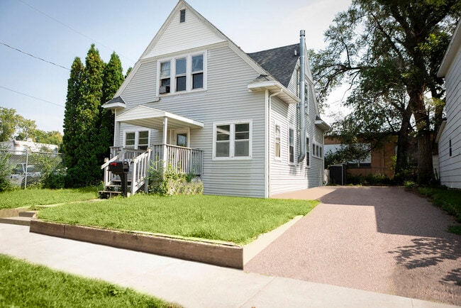 Building Photo - 508 N Duff St Rental