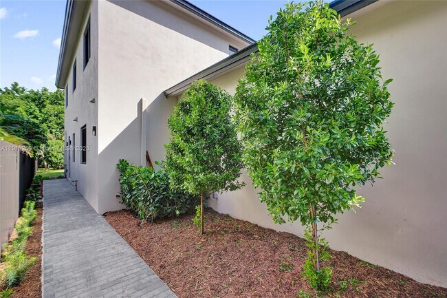 Photo - 119 NE 118th St