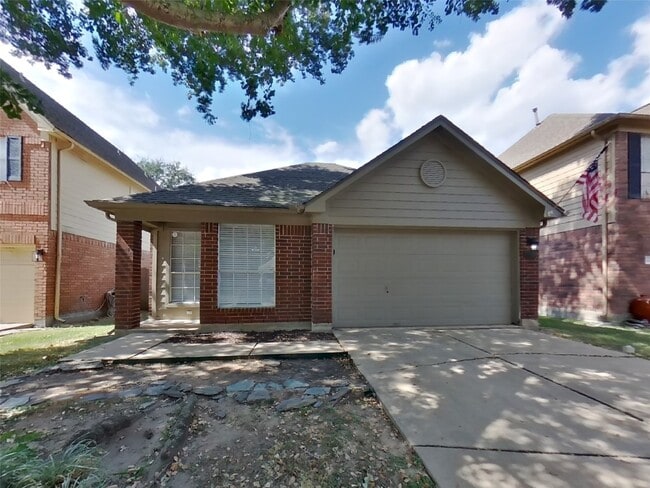 Photo - 1824 Old Creek Dr