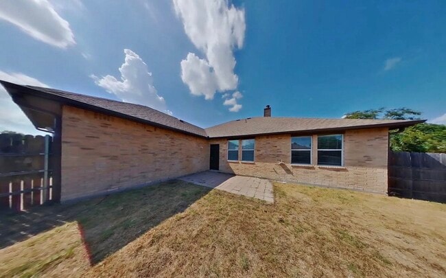 Photo - Charming 3-Bedroom Retreat Designed for Everyday Comfort