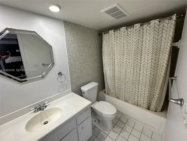 Photo - 5401 SW 77th Ct Unit 108E