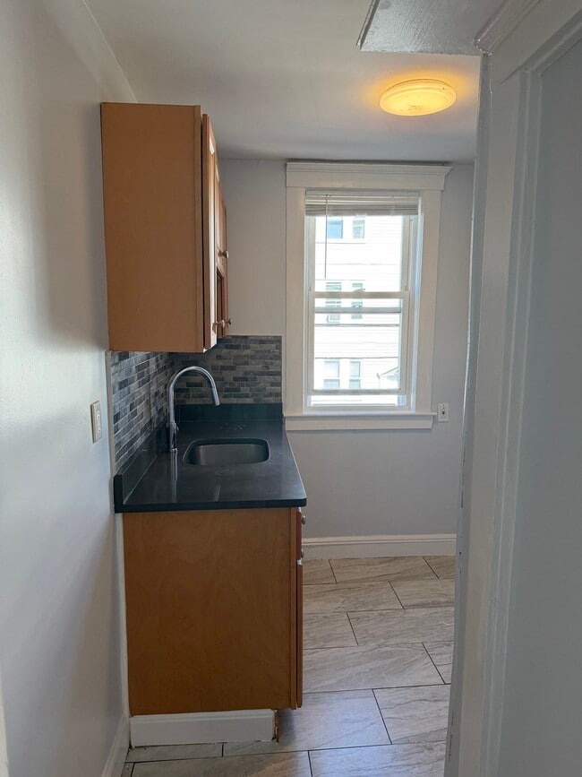 120 Capen St Unit 2