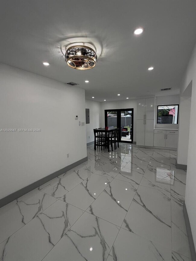 Photo - 5350 NW 174th Dr