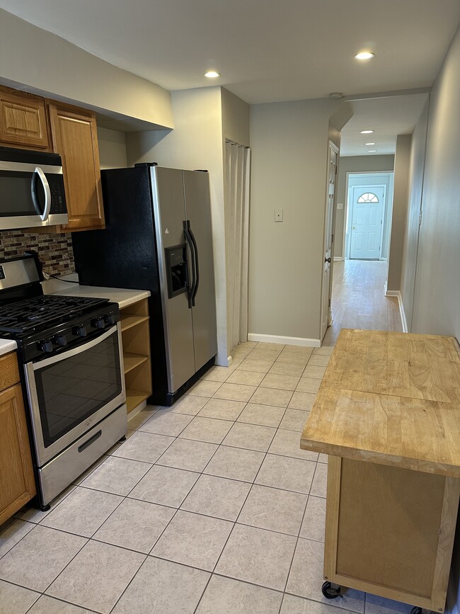 Photo - 10 Richardson Ave