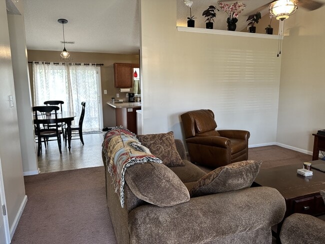 Photo - 203 Stockton Ct