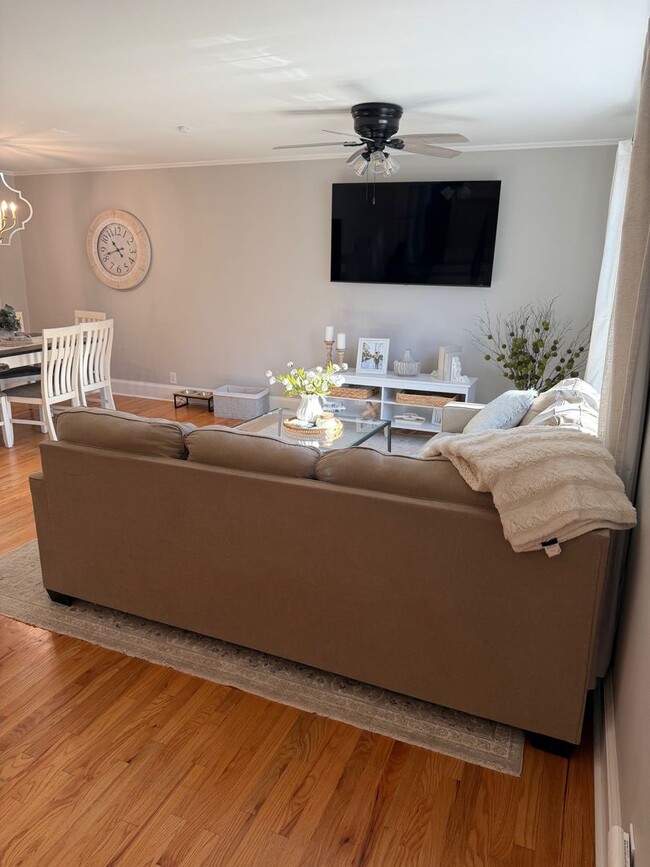 Photo - 4 Bedroom Home in Madison Park