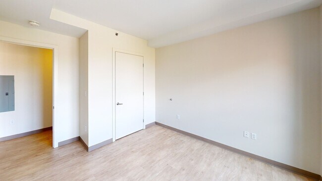 Photo - 225 Centre St Unit 609