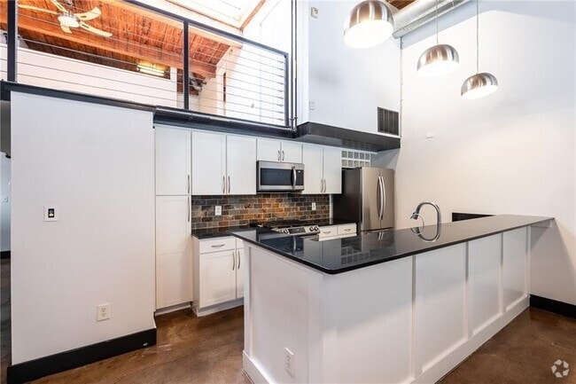 Building Photo - 644 Wells St SW Unit 7 Rental