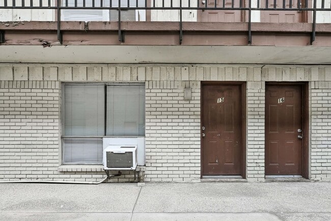 Building Photo - Make this charming studio your new home Unit 27