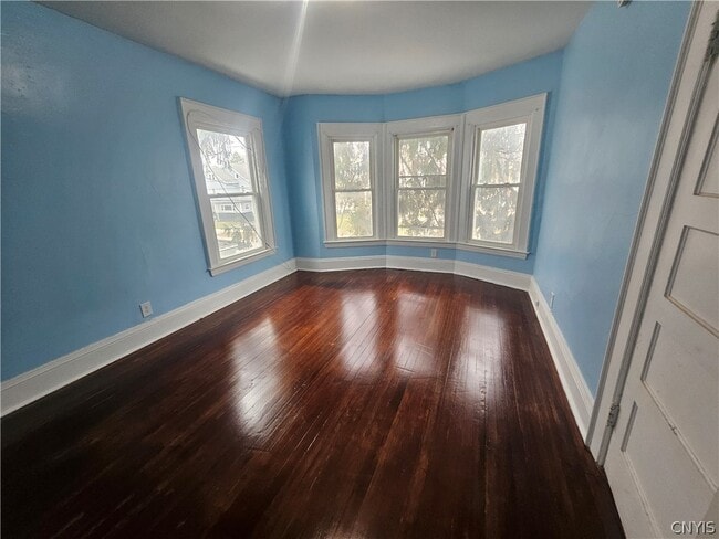 Photo - 1330 Midland Ave