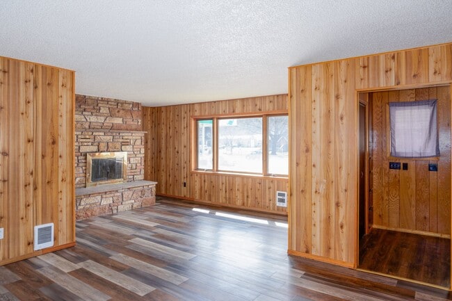Photo - 213 E Missoula Ave