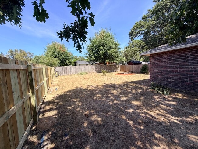 Photo - 2506 Jo Ave