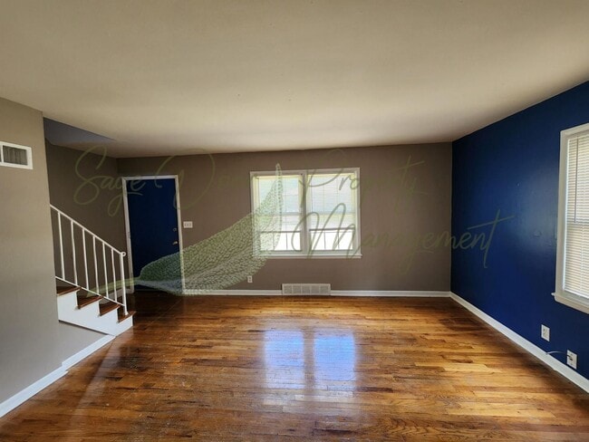 Photo - FRESH PAINT THROUGHOUT!!!