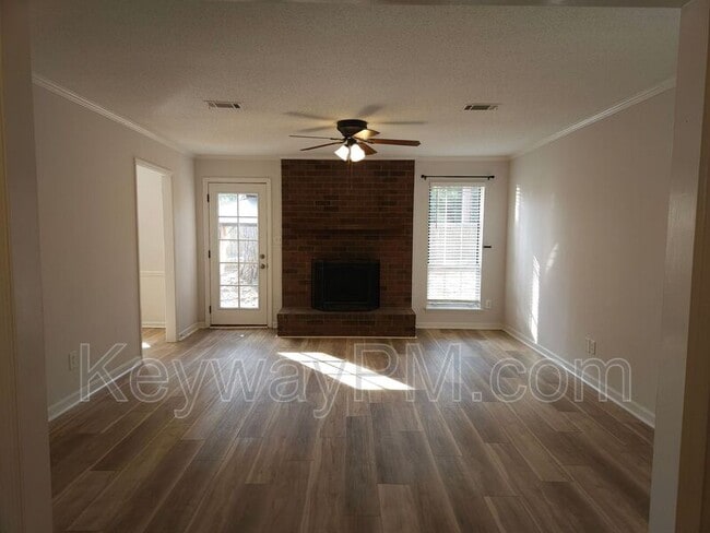 Photo - 4756 Red Leaf Way