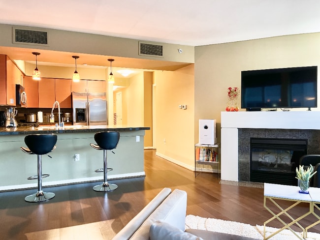 Photo - 819 Virginia St