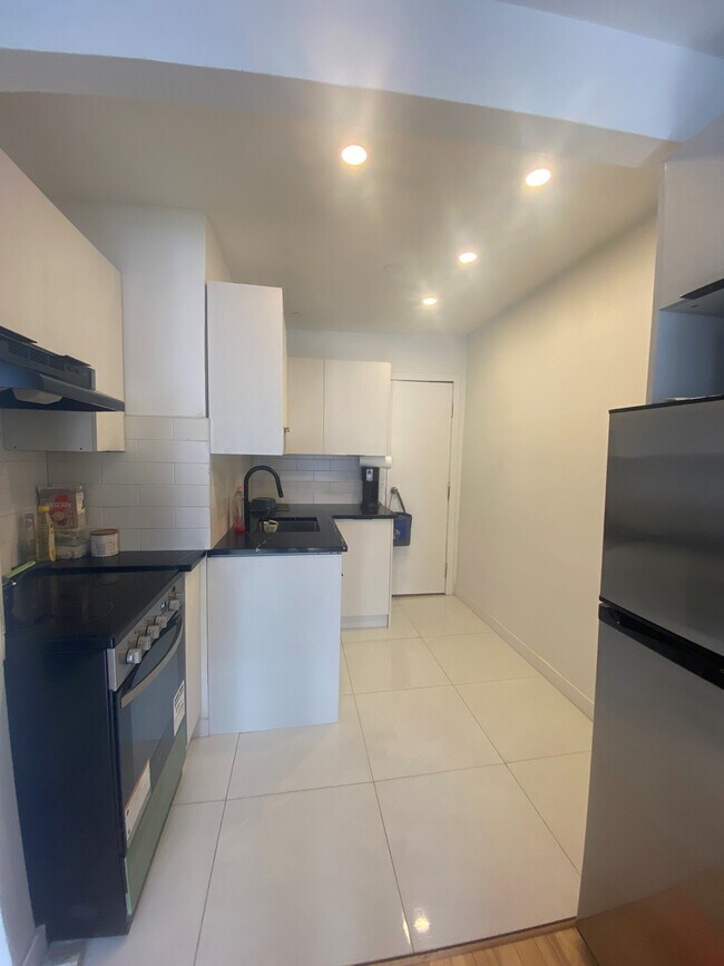 Photo - 3010 Rue Goyer Unit 17