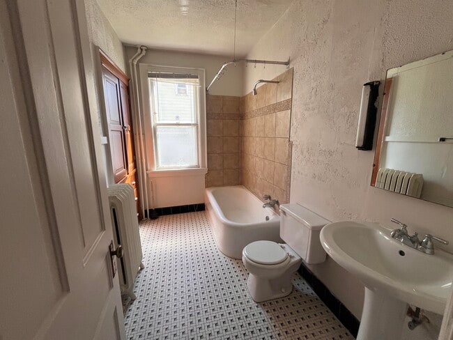 Photo - 3357 N Bartlett Ave