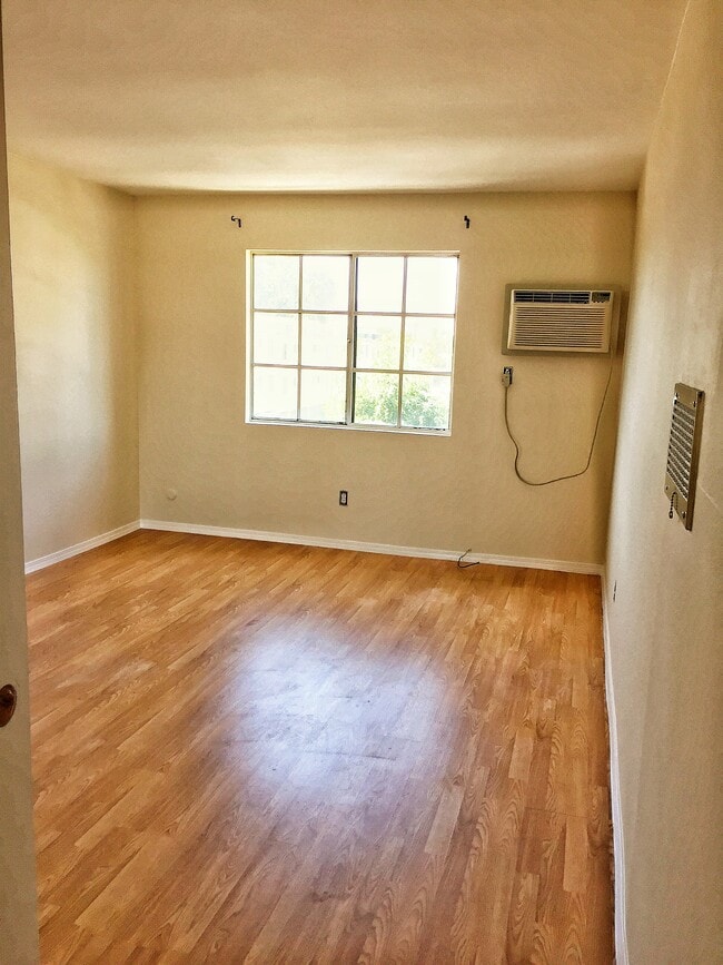 Photo - 18530 Hatteras St Unit 339