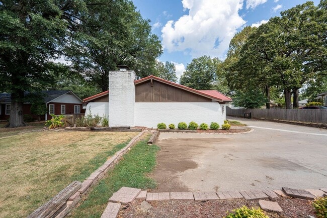 Photo - Clean and Spacious Duplex