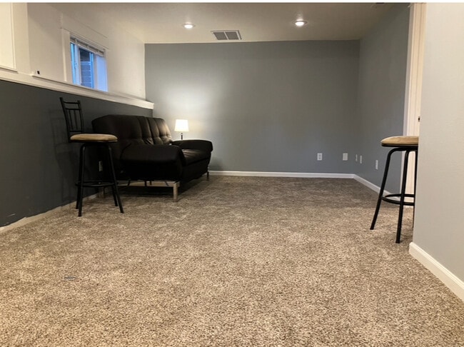 Building Photo - 409 N 1st Ave Unit #2 Rental