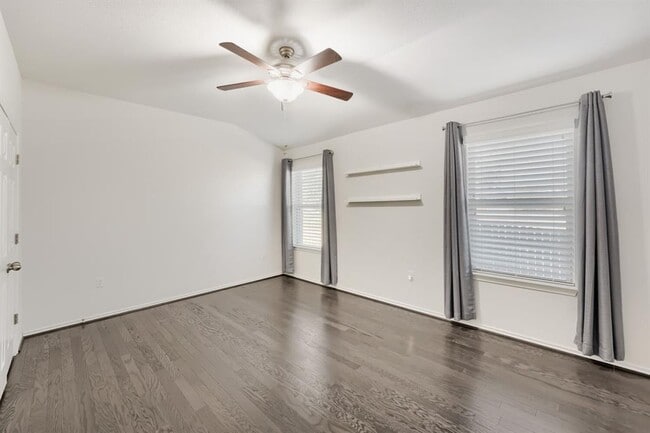 Photo - 12112 Arran St