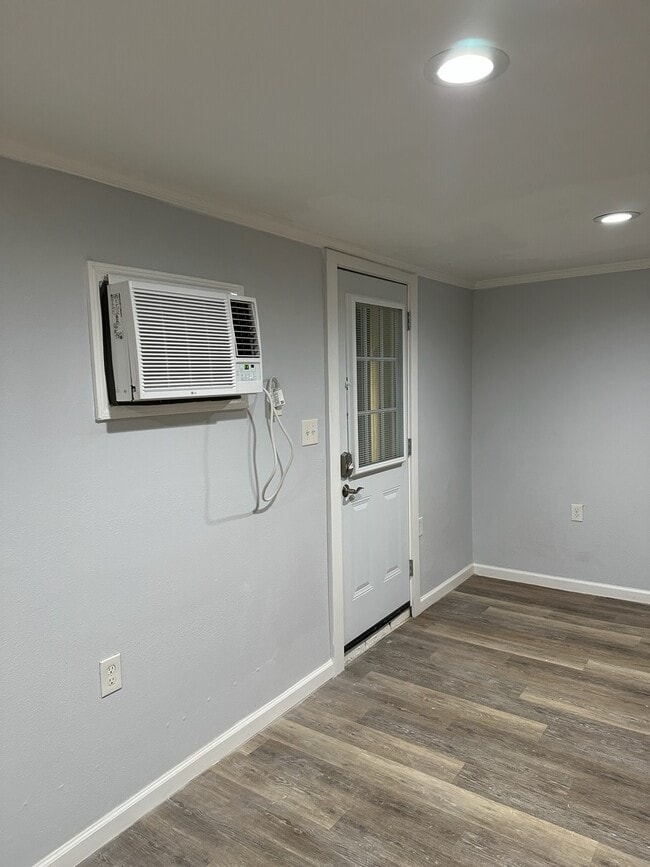 Photo - 2009 30th St Unit LOWER