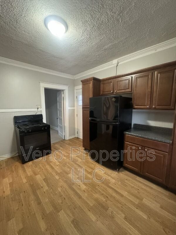 Photo - 61 South Main St